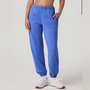 Vuori halo modern jogger bright iris heather